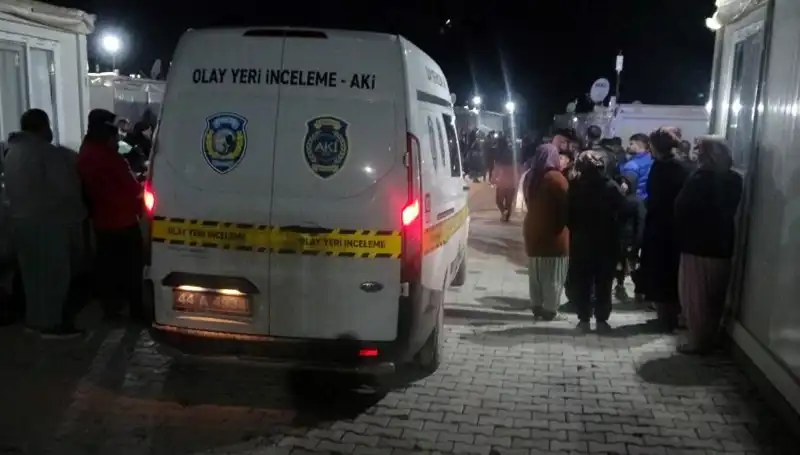 Husumet Yüzünden Patlak Veren Silahlı Kavga Büyükkent'i Sarsarak Sonlandı