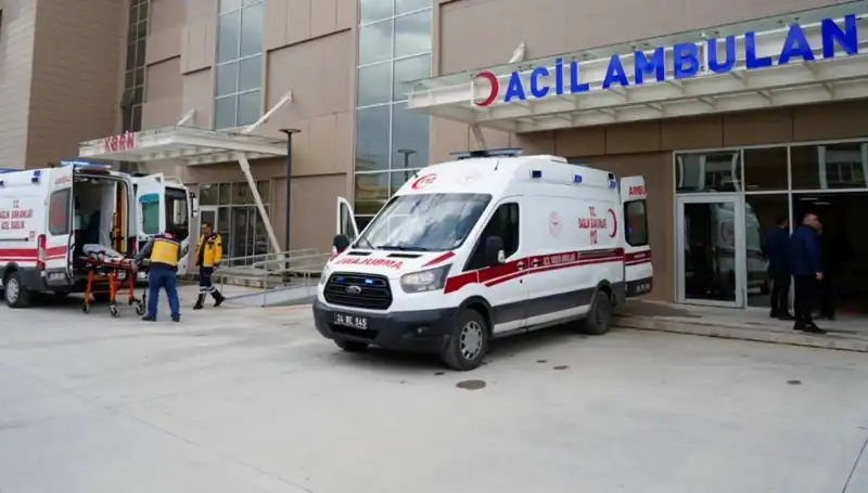 Erzincan'da Faciaya Neden Olan Kaza: Bir Can Gitti, Üç Yaralı