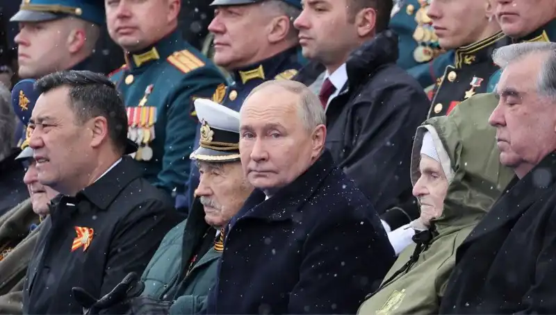 Rus Ordusunun Büyümesi: Putin’den Tarihi Askeri Sefer Çağrısı