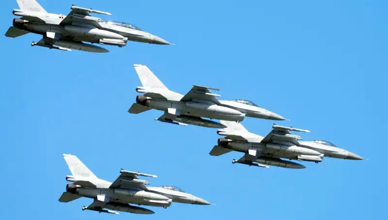 ABD'nin F-16 Planı: Ukraynalı Pilotlar İçin 310 Milyon Dolarlık Eğitim İmkânı