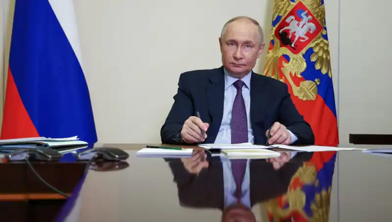 Putin, Esad’ı Suriye’deki Geleceği İçin Bırakmaya İsteksiz mi?