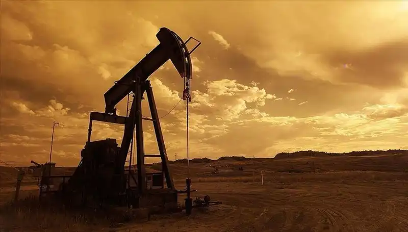 Orta Doğu'da Sıcak Gece: Petrol Fiyatlarının Yükselişi Dünya Pazarlarını Sarsıyor
