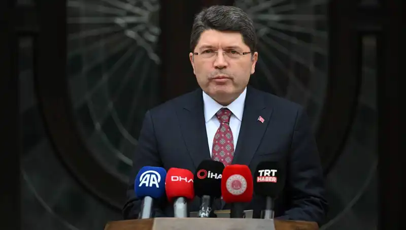 İmralı Heyeti, Adalet Bakanı Tunç İle Kritik Görüşmeye Hazırlanıyor