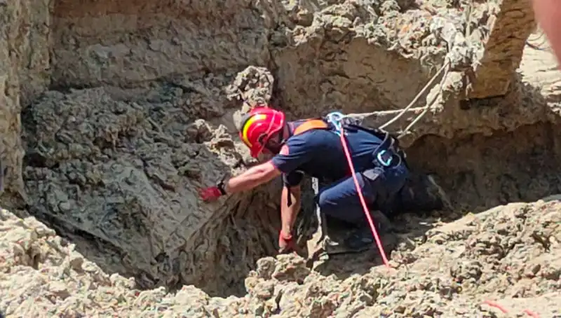 Silivri’deki göçükte kaybolan operatörün acı sonu: Cansız bedeni bulundu