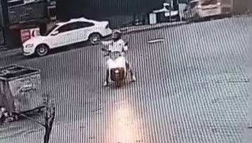 İstanbul'da Alışveriş Merkezine Yapılan Silahlı Saldırı Panik Yarattı