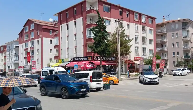 Taksi ile Otomobil Çarpıştı: Kaza Anında Dehşet Anları