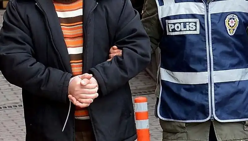 25 Yıl Hapis Cezasıyla Aranan Şüpheli Lüks Villada Yakalandı