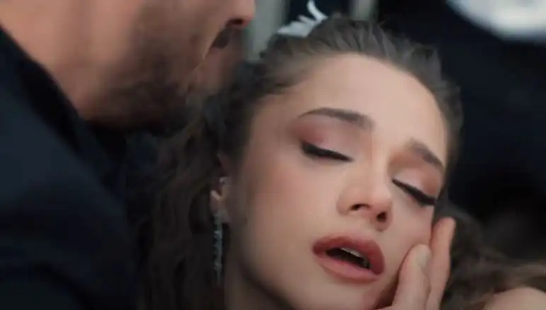 Hudutsuz Sevda Zeynep Karakteri Neden Yok? Miray Daner Ayrılığının Ardındaki Gerçekler